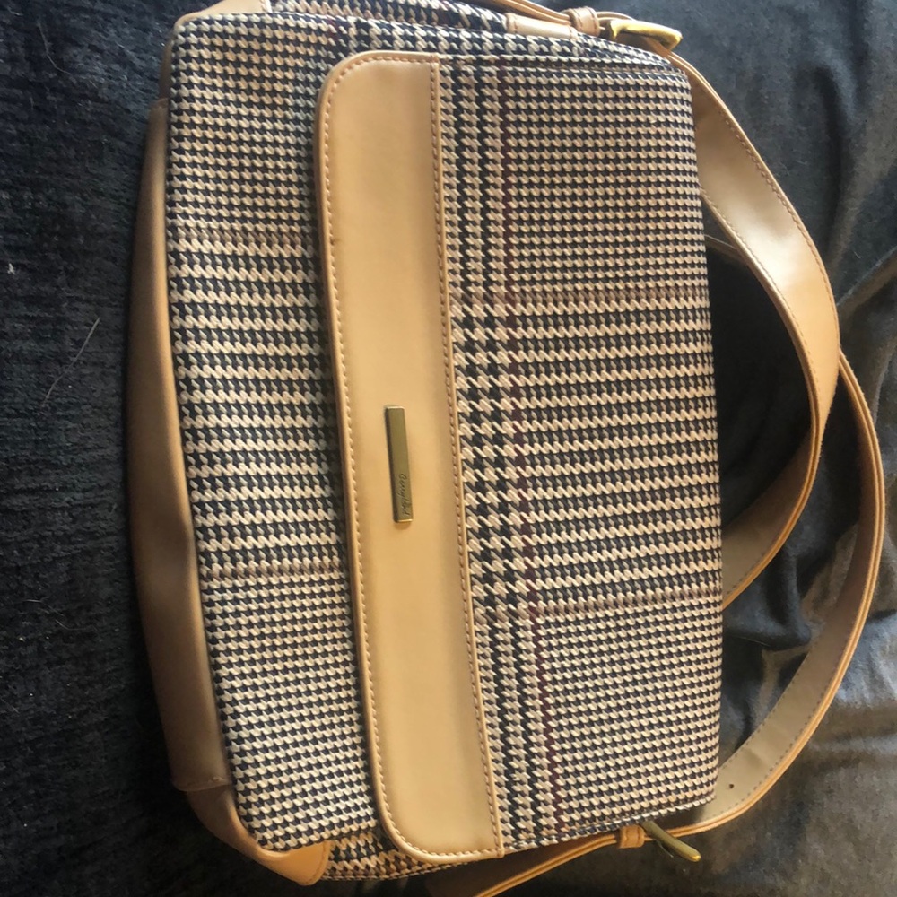 Tan and Black Houndstooth Shoulder Bag